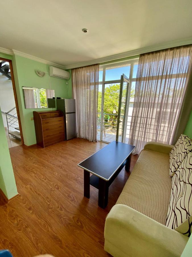 Green Hotel Уреки Экстерьер фото