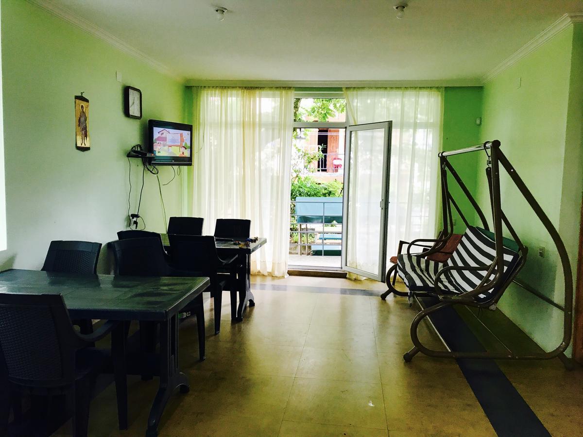 Green Hotel Уреки Экстерьер фото